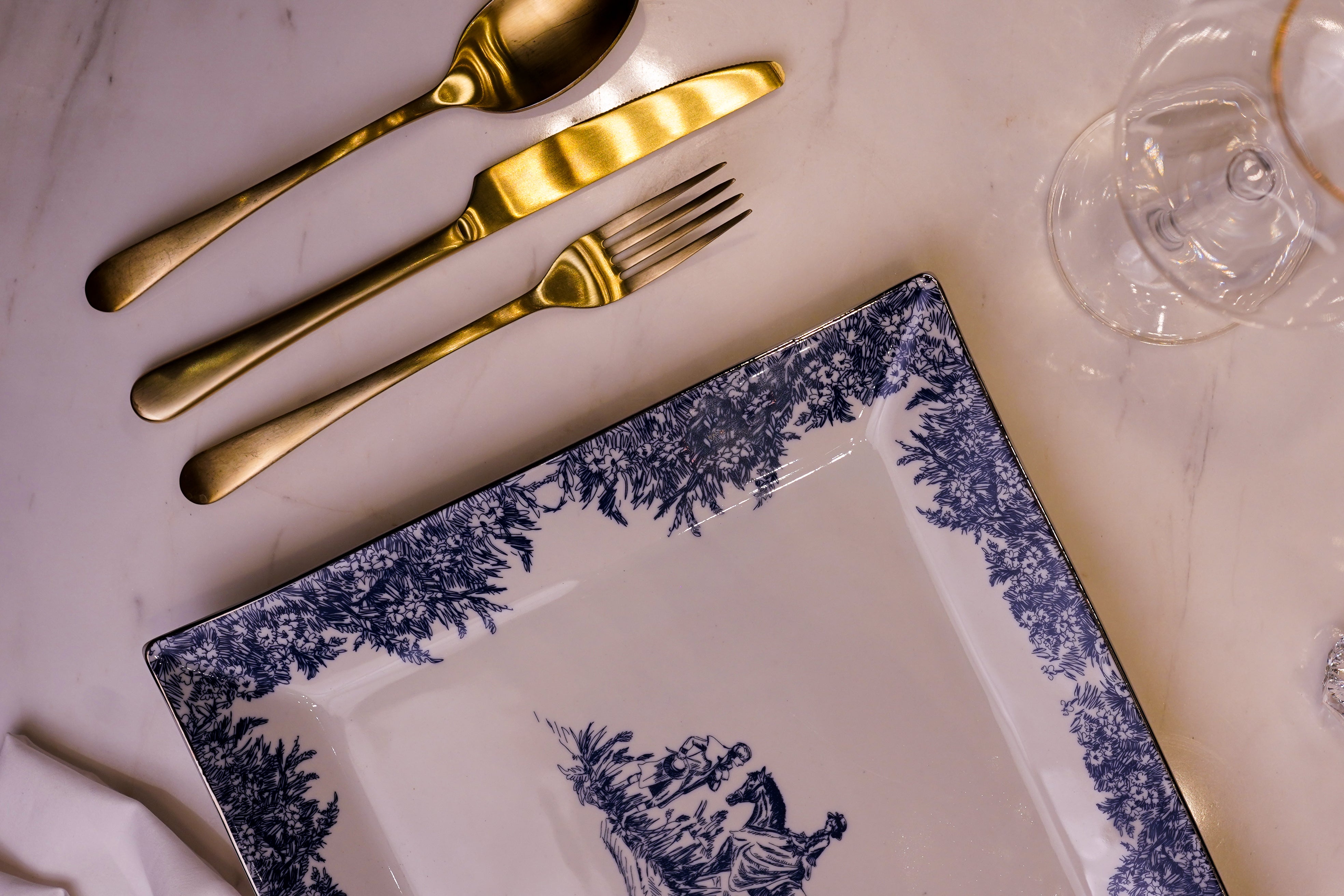 Sapphire & platinum - dinnerware for 6 persons (33 pcs)