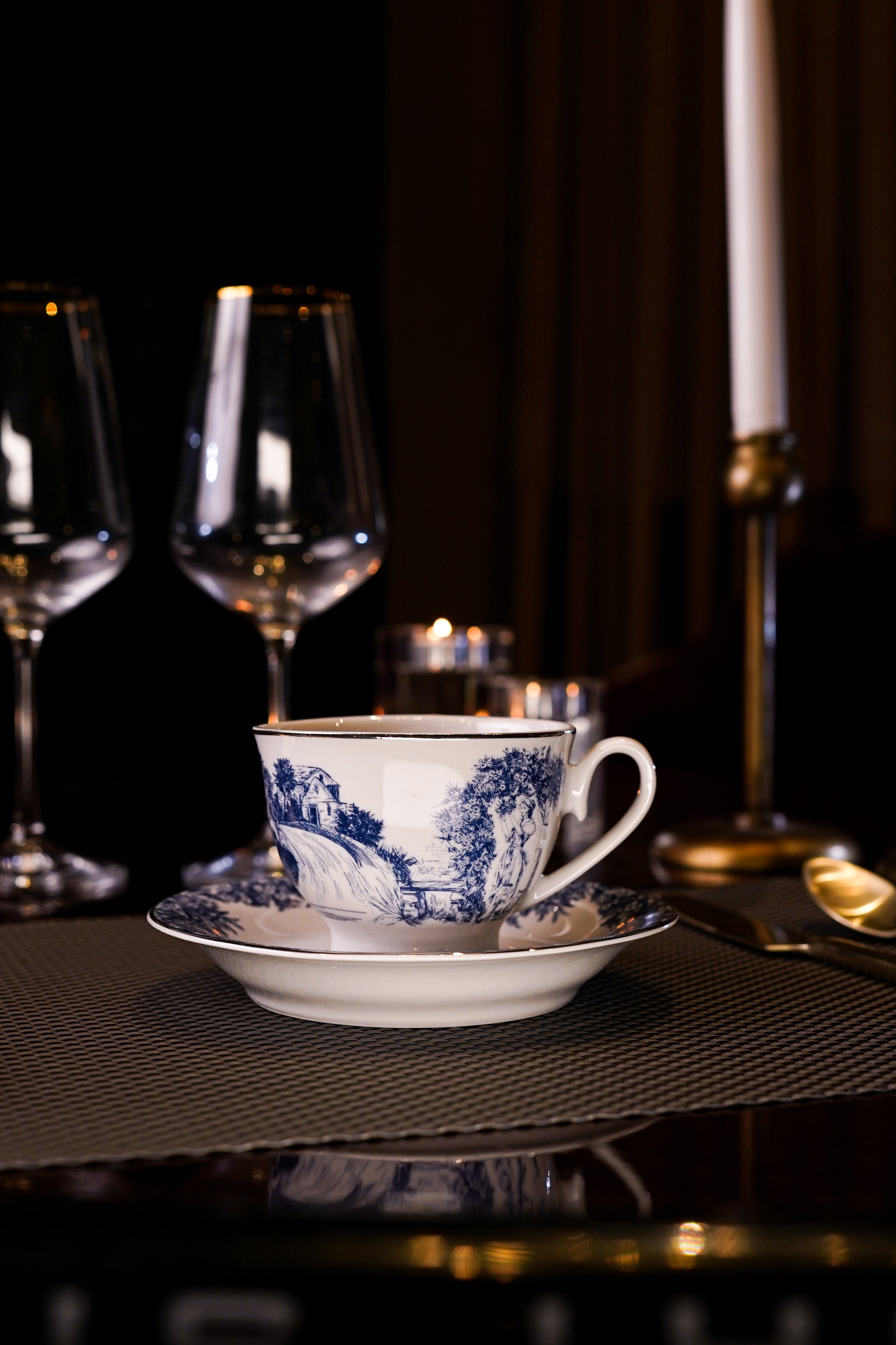 Sapphire & platinum - dinnerware for 4 persons (22 pcs)