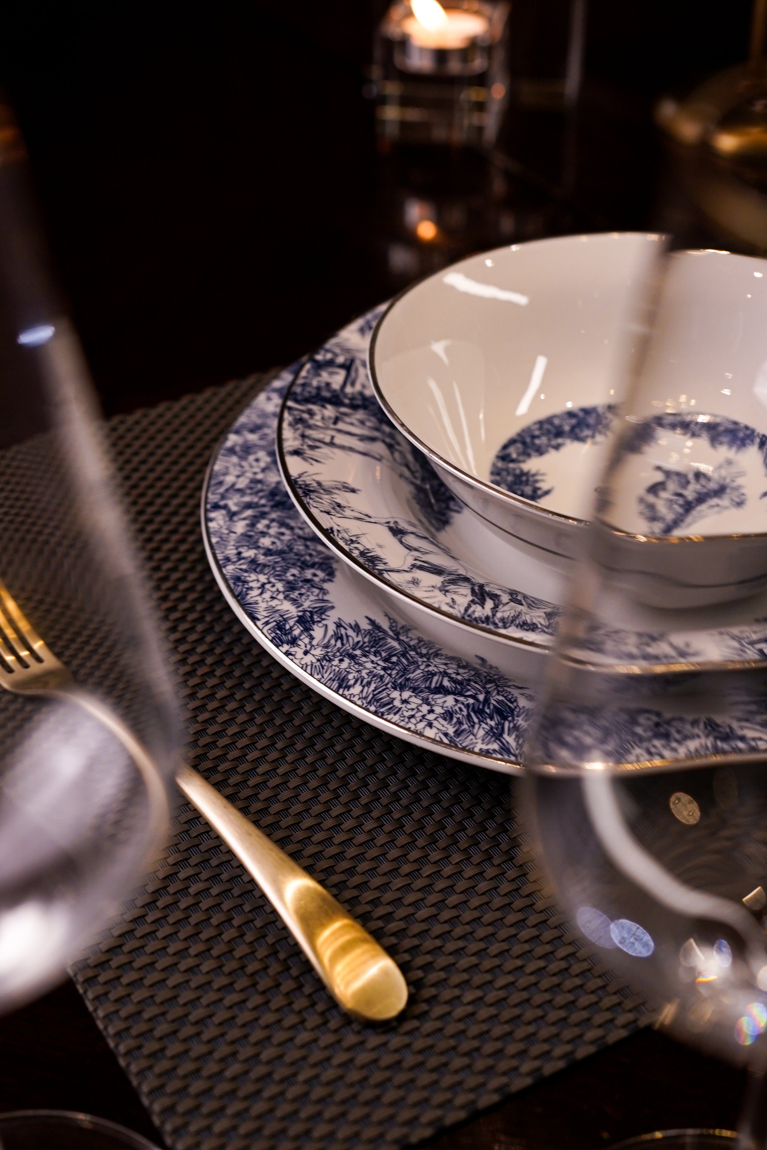 Sapphire & platinum - dinnerware for 6 persons (33 pcs)