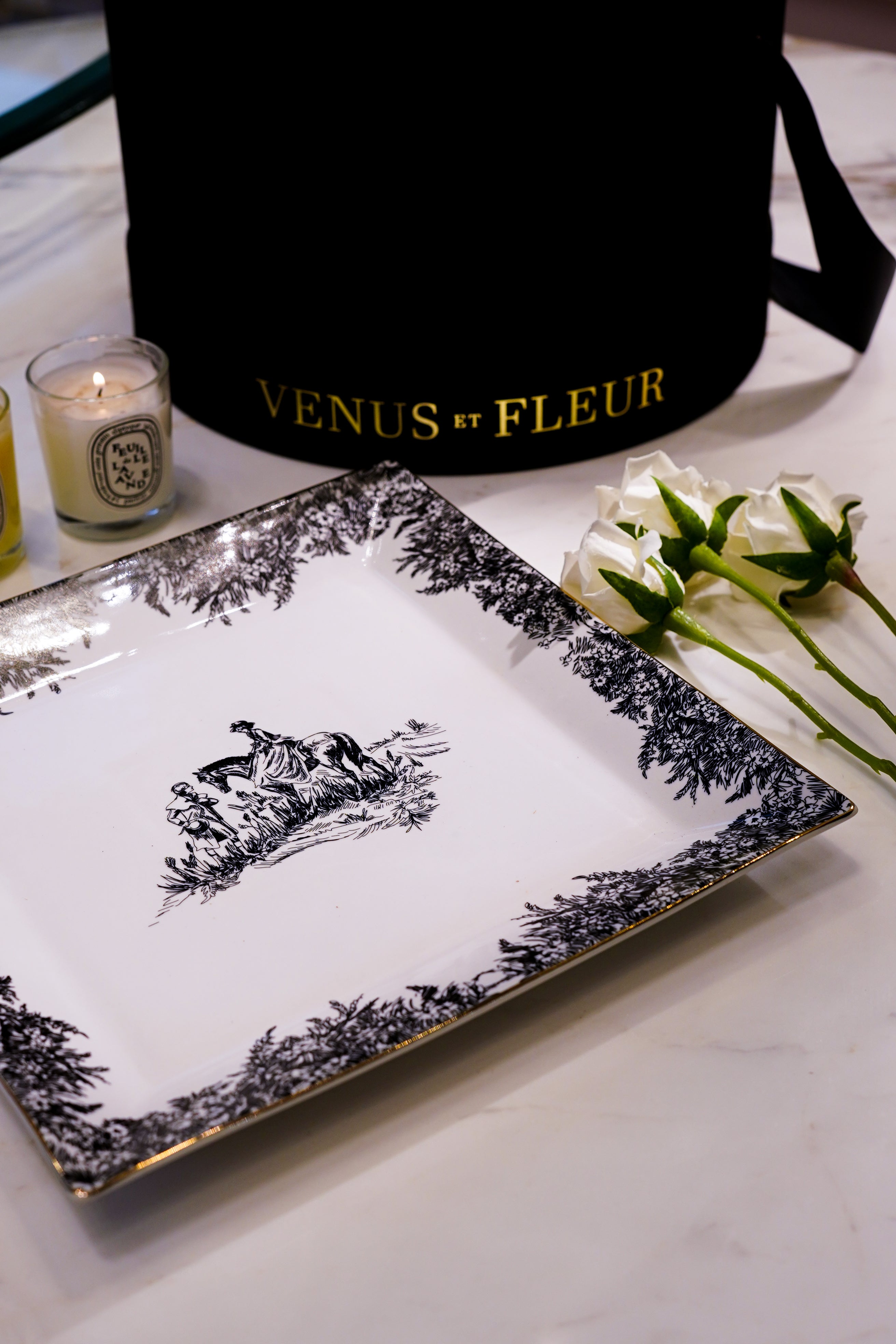 Noir & gold - dinnerware for 6 persons (33 pcs)