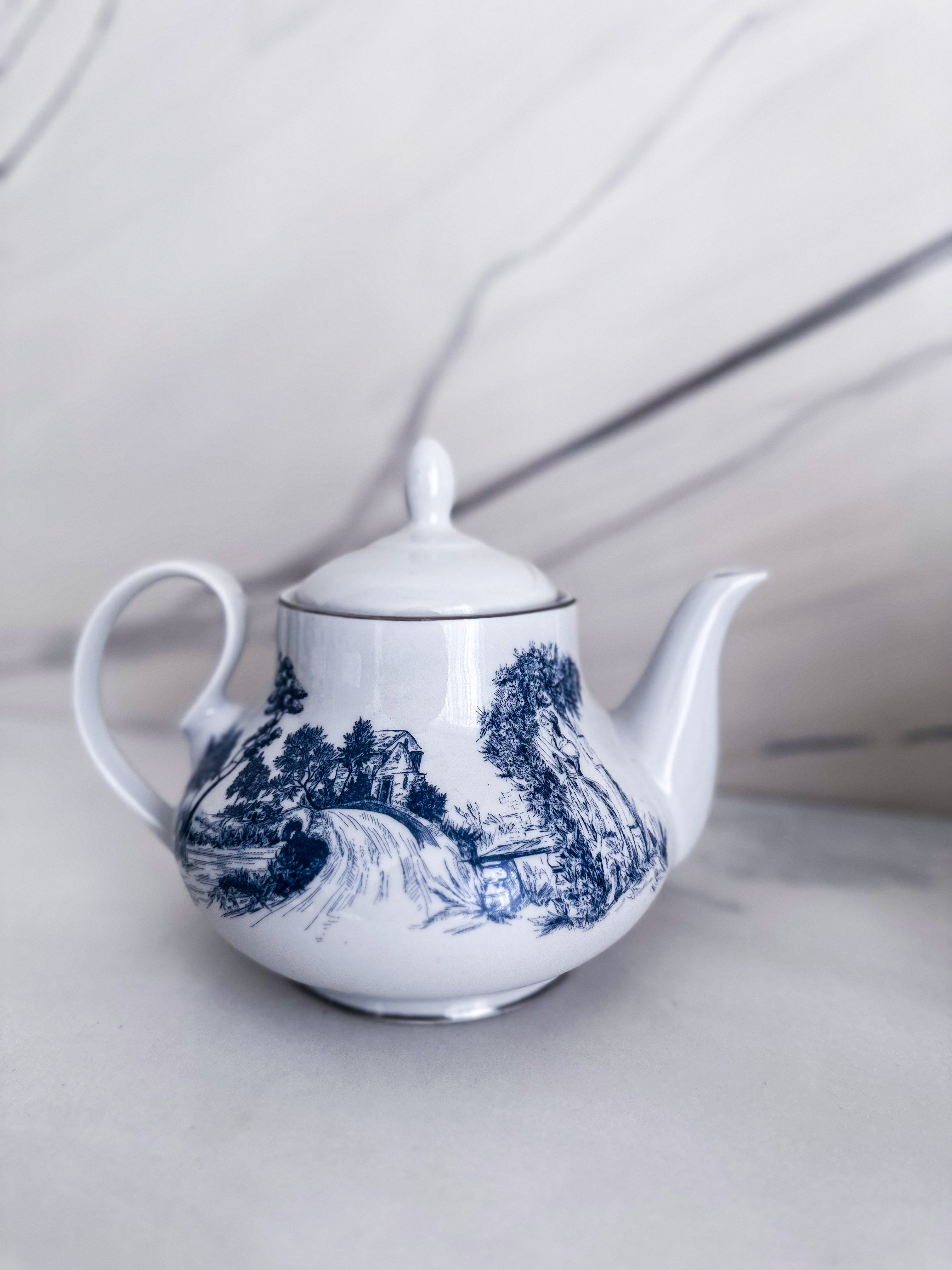 Enchanted Gardens Sapphire Tea Pot